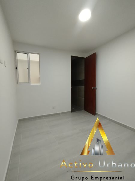 foto_104581_901271444_7975163667_ss