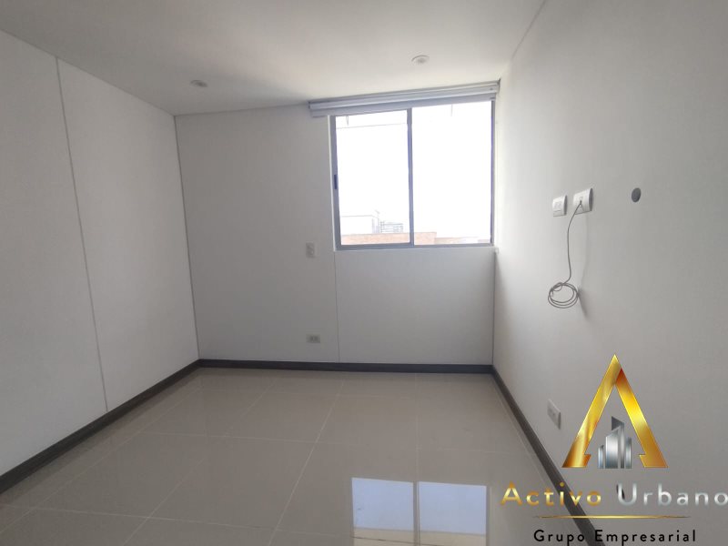 foto_104581_901271444_7983564832_ss