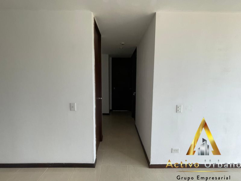 foto_104581_901271444_7988266381_ss