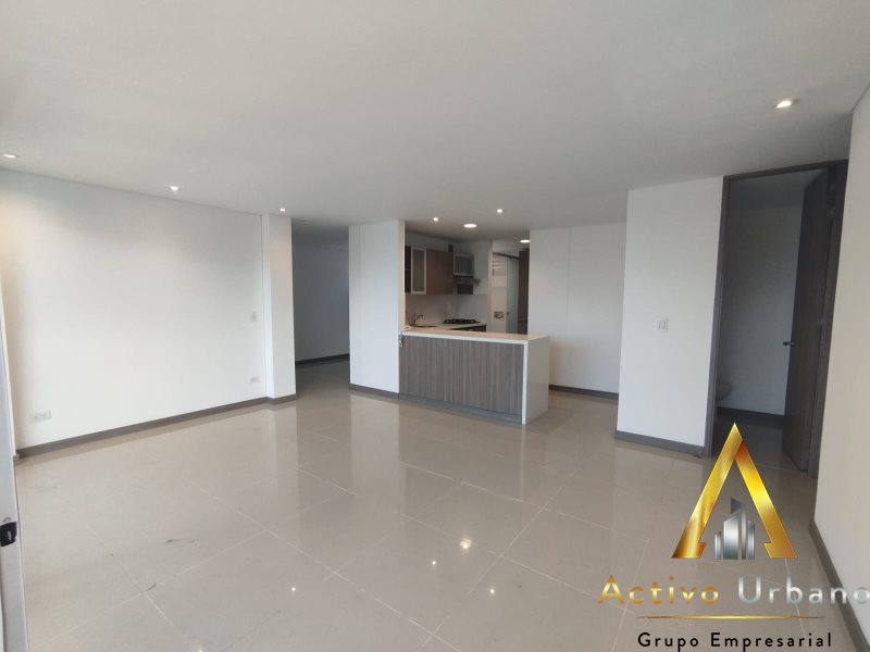 foto_104581_901271444_7994988140_ss