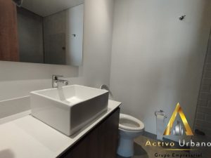 foto_104581_901271444_8381000975_ss