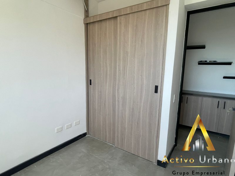 foto_104581_901271444_9712613026_ss