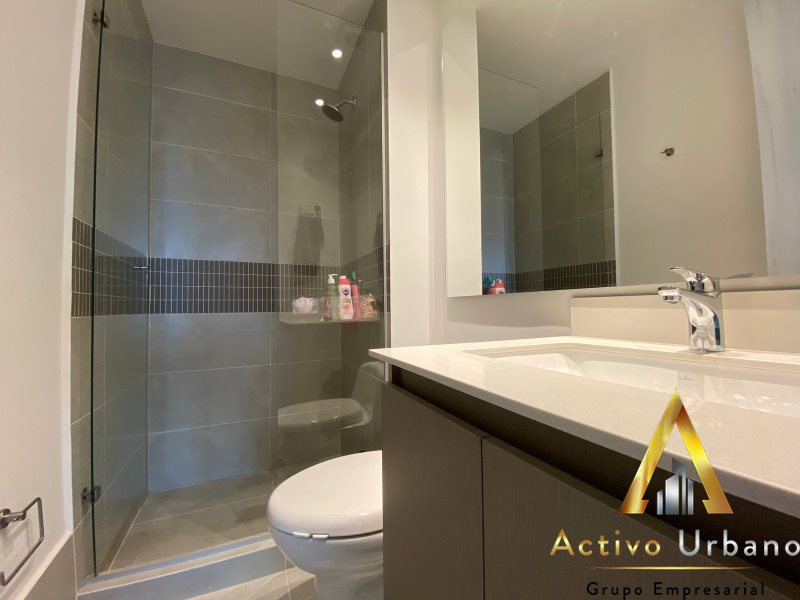 foto_104586_901271444_0770663441_ss