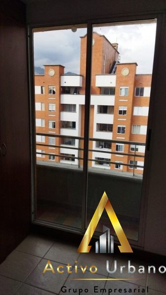 foto_104586_901271444_1887245988_ss