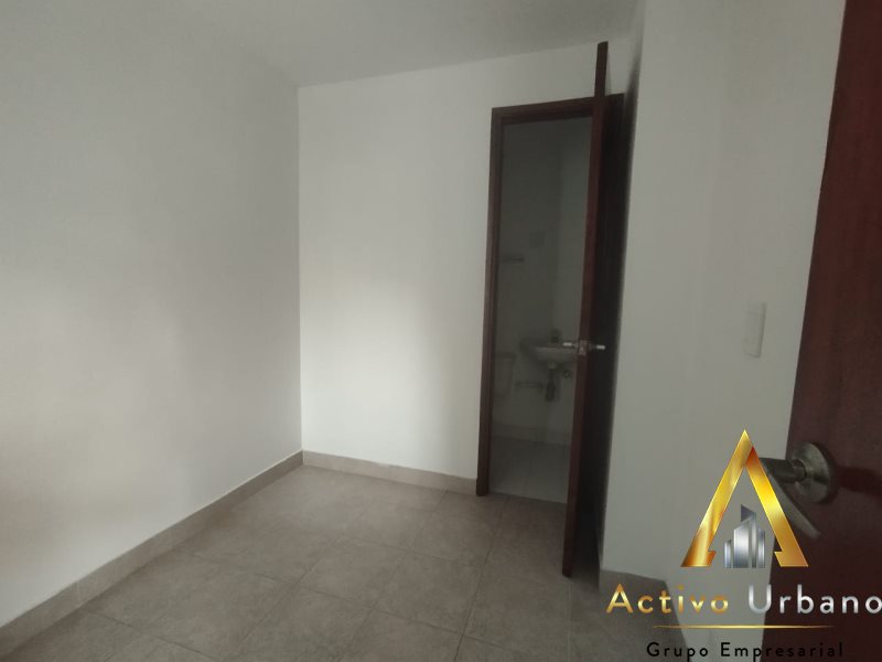 foto_104586_901271444_6646204688_ss