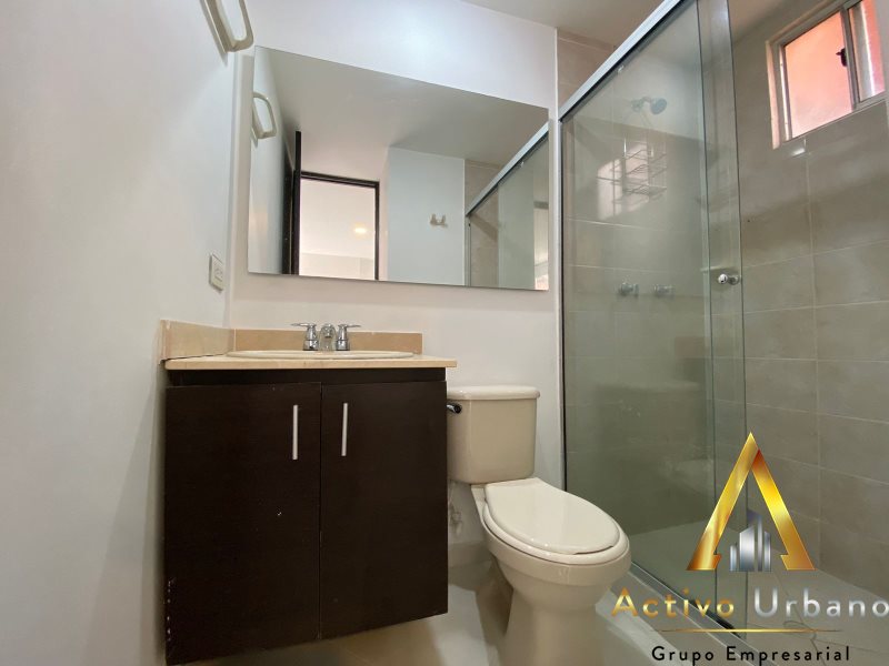 foto_104586_901271444_7778861141_ss