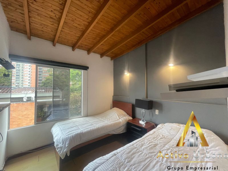 foto_104782_901271444_4331380835_ss