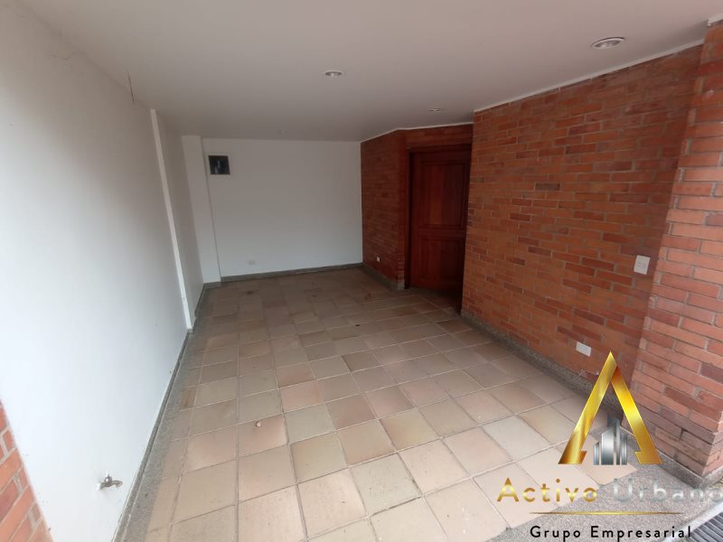 foto_104782_901271444_4361695062_ss