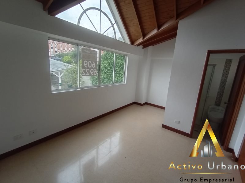 foto_104782_901271444_4448790709_ss