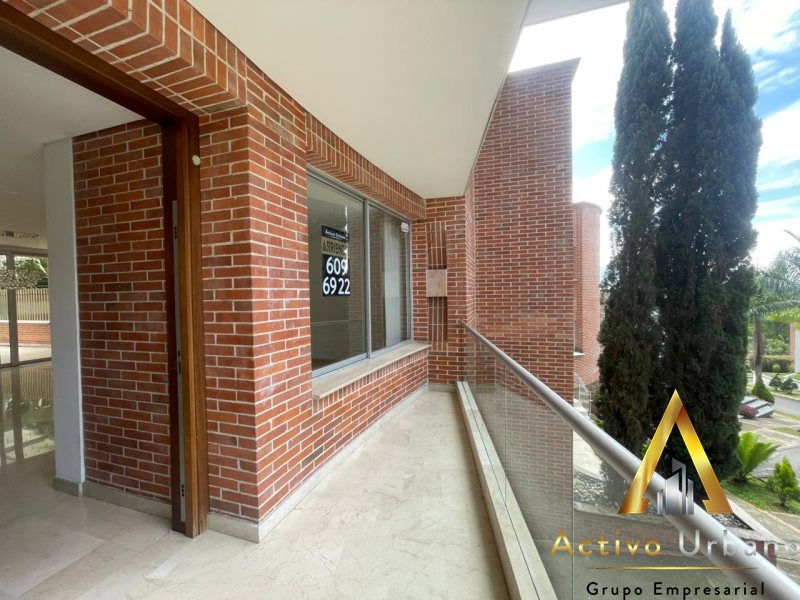 foto_104782_901271444_7540723266_ss