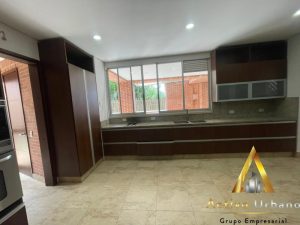 foto_104782_901271444_7601047620_ss