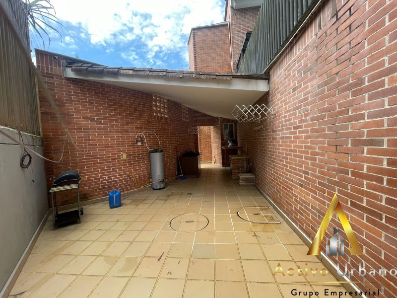 foto_104782_901271444_7607344295_ss