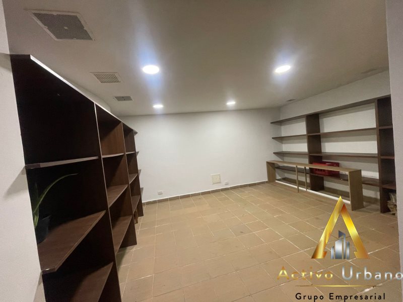 foto_104782_901271444_7661409166_ss