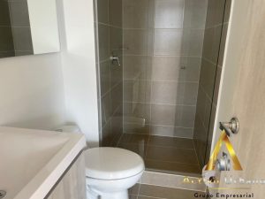 foto_104782_901271444_8715137301_ss