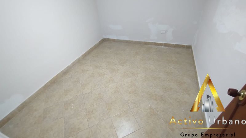 foto_104782_901271444_8918051580_ss