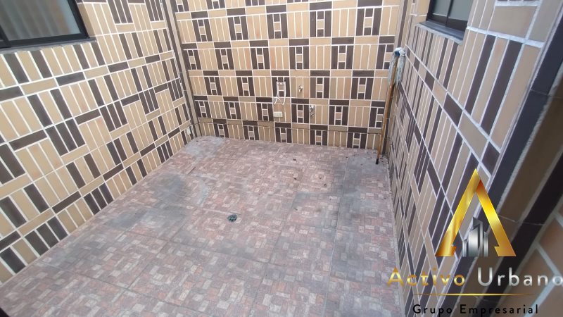 foto_104782_901271444_8918953292_ss