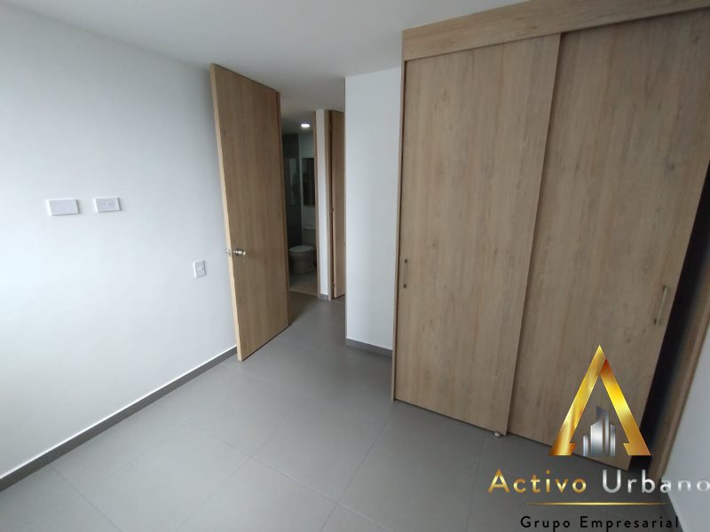 foto_32721_901271444_0321110860_ss