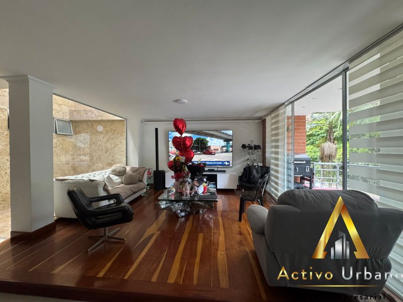 foto_104586_901271444_8994894896_ss