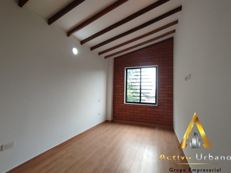 foto_104782_901271444_0427213844_ss