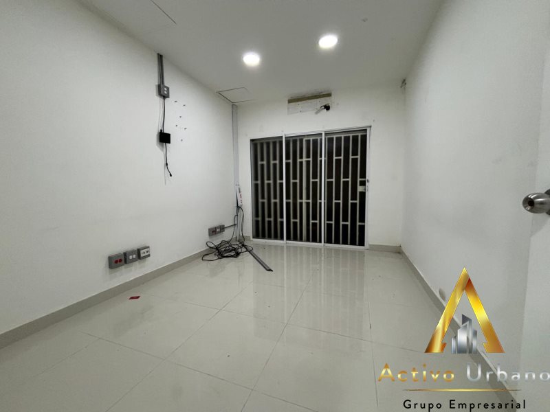 foto_104782_901271444_3245759348_ss