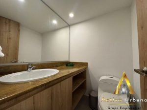 foto_104782_901271444_5734341760_ss