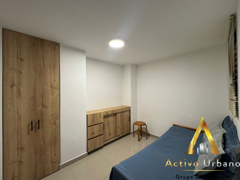 foto_104782_901271444_5764796031_ss