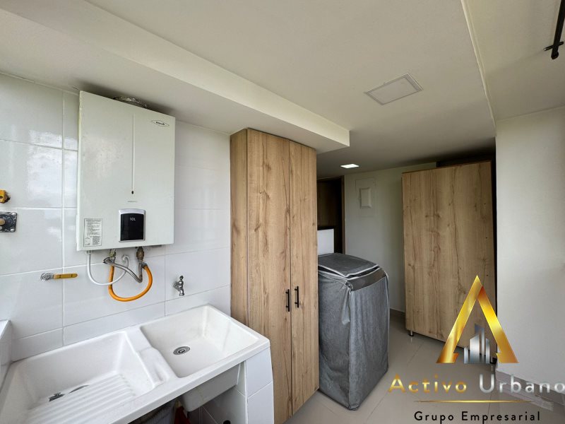 foto_104782_901271444_5766614100_ss