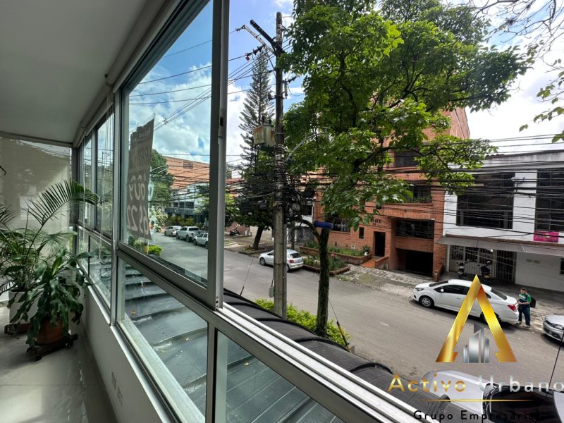 foto_104782_901271444_7416178135_ss