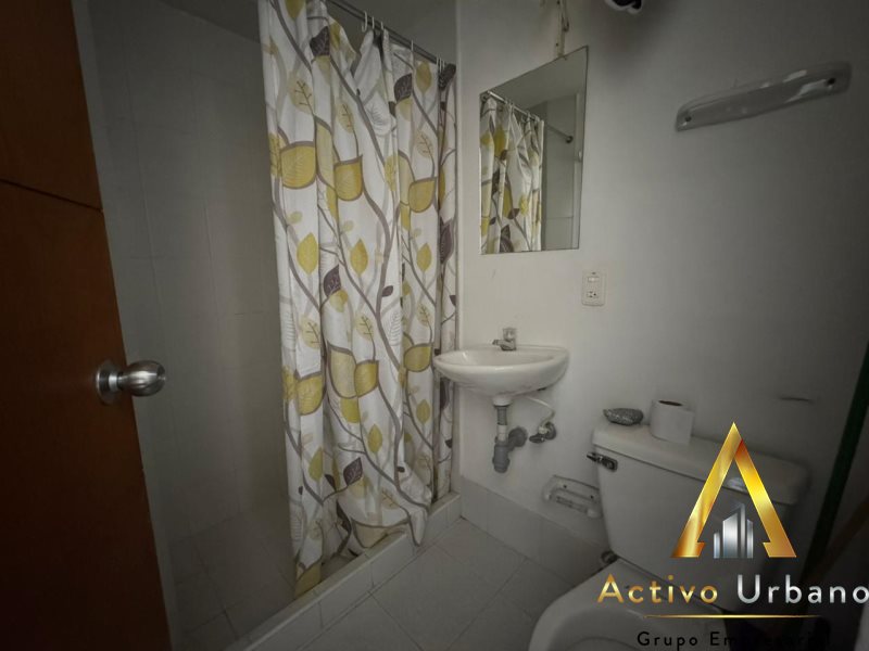 foto_104782_901271444_7690751229_ss