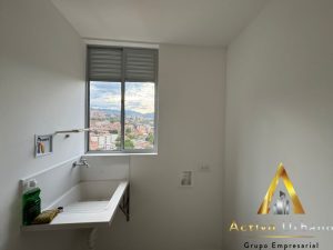 foto_104782_901271444_8450002572_ss