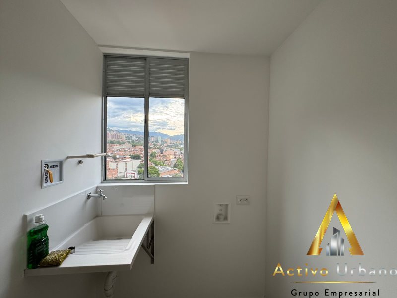 foto_104782_901271444_8450002572_ss