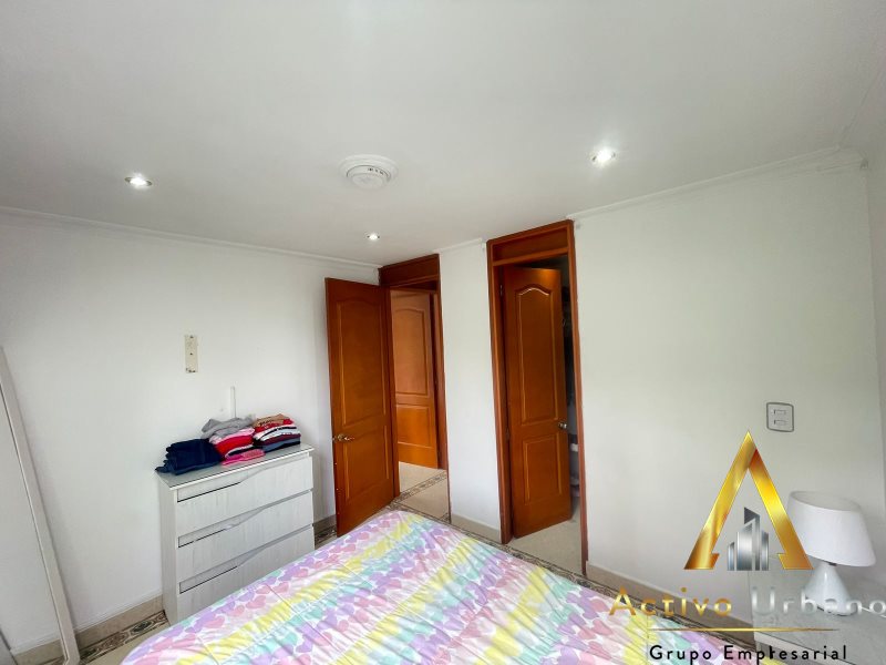 foto_104782_901271444_9518162904_ss