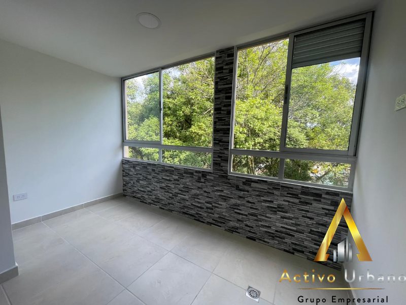 foto_32721_901271444_0687287472_ss