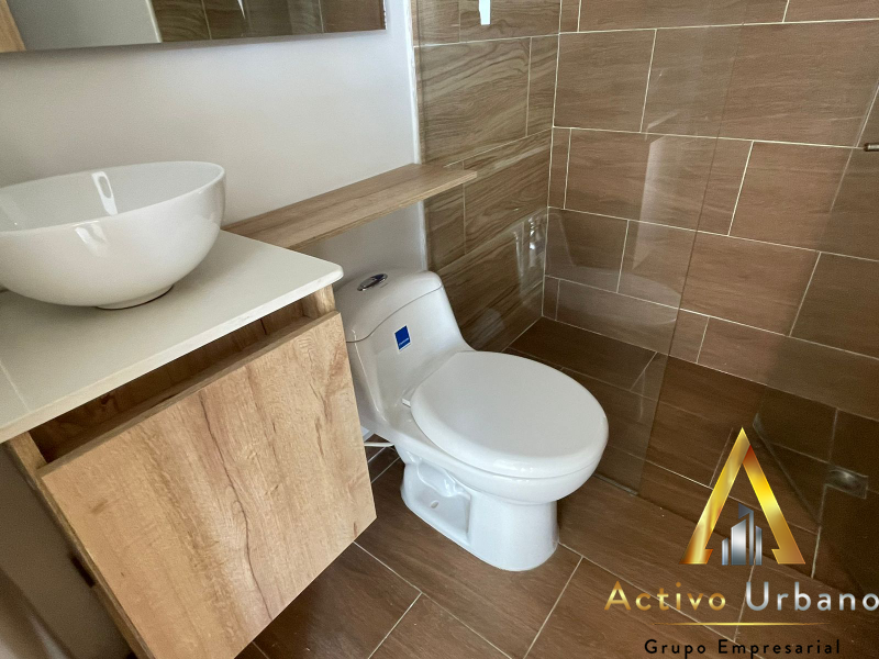 foto_32721_901271444_5057003619_ss