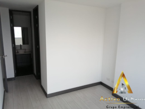 foto_32721_901271444_8115435030_ss