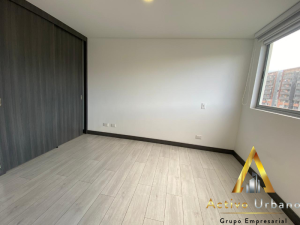 foto_32721_901271444_8406839765_ss